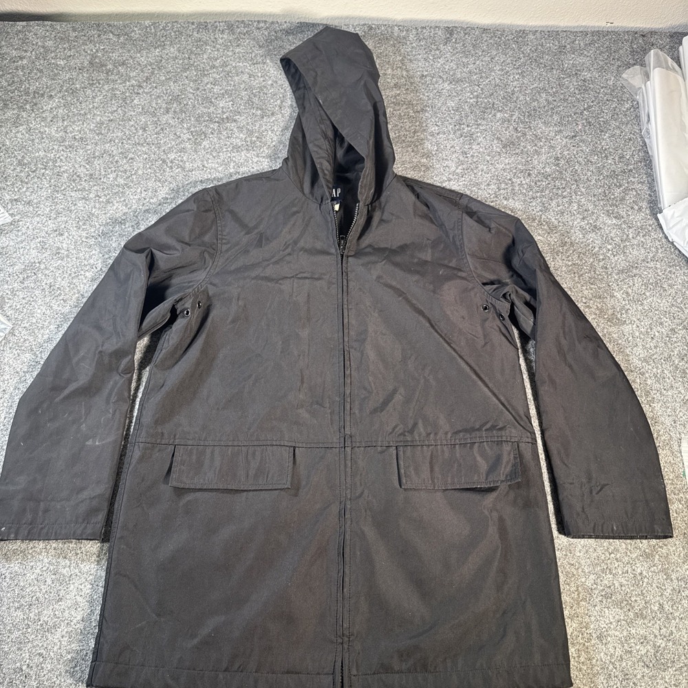 GAP Rain Coat Size Medium Womens Black Hooded Front Pockets Unisex